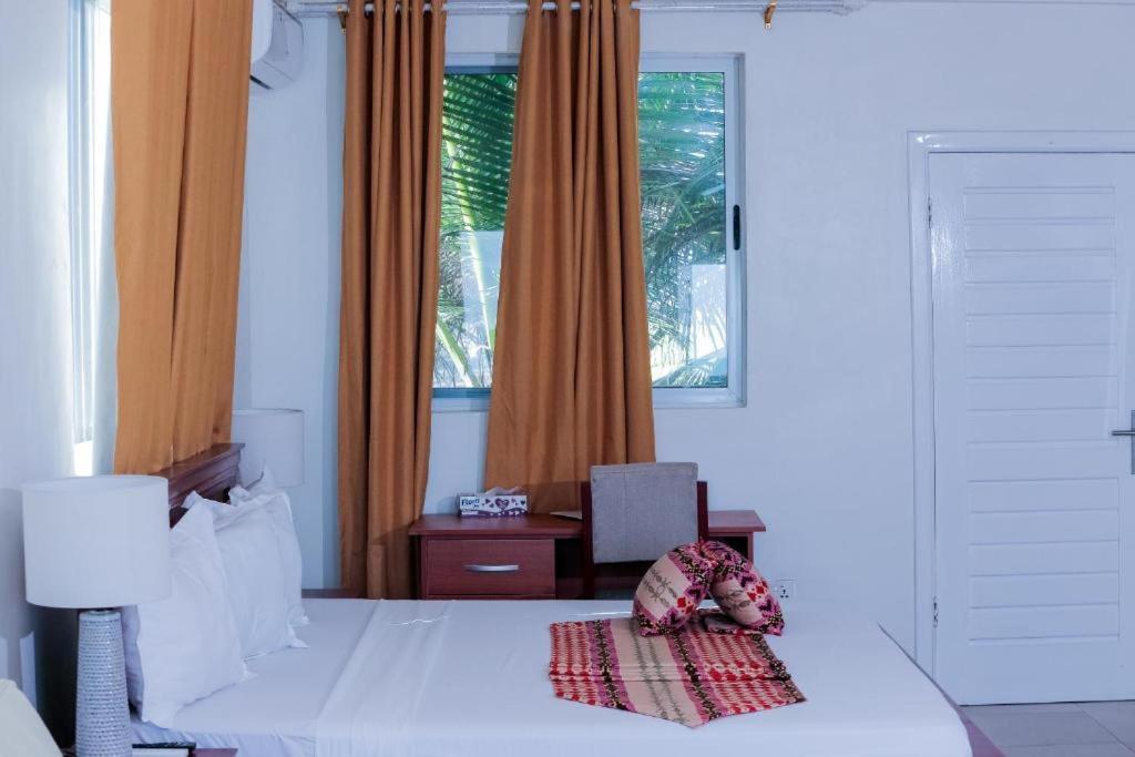 Ocean Green Beach Resort Prampram Exteriér fotografie